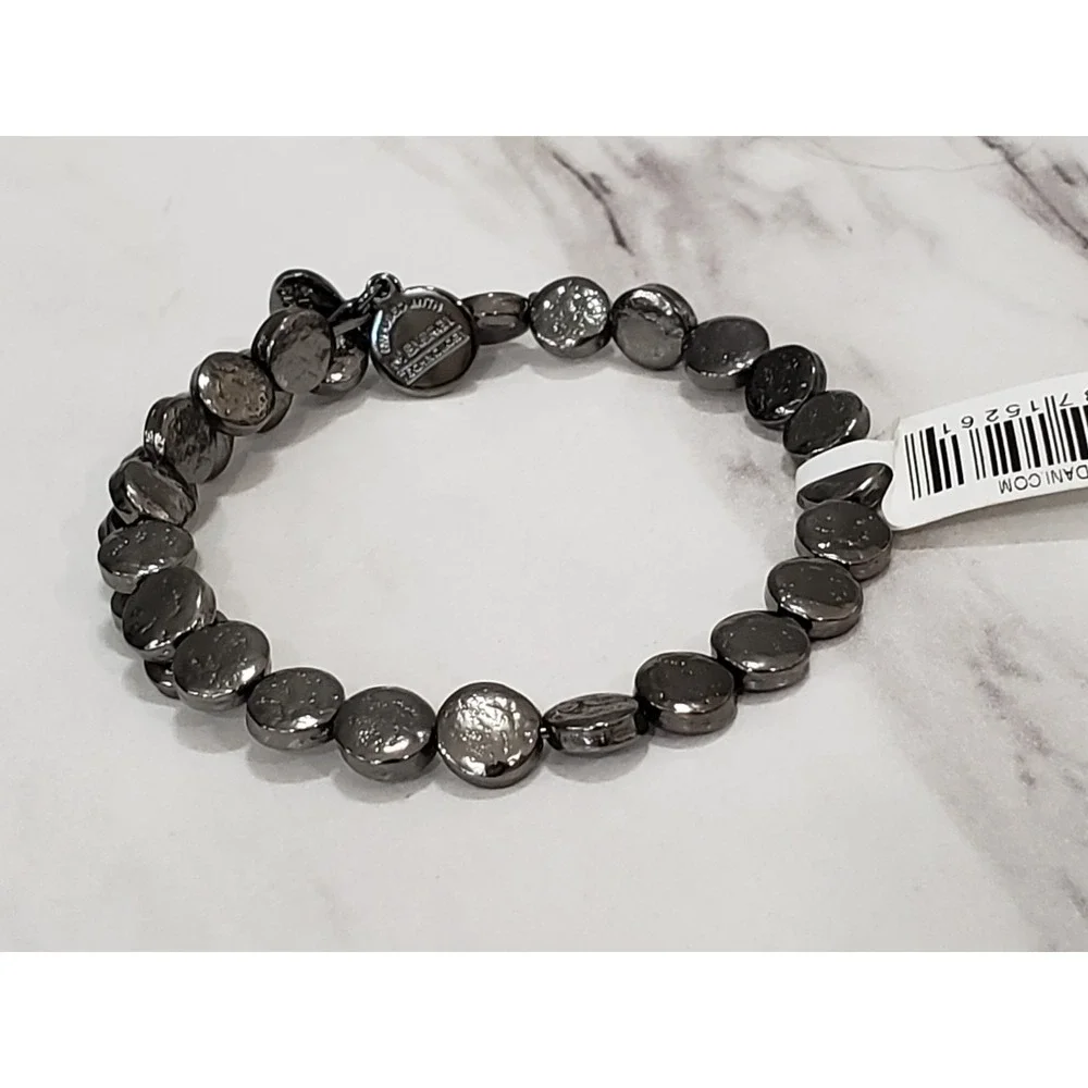 Alex and Ani item 535w332 receive